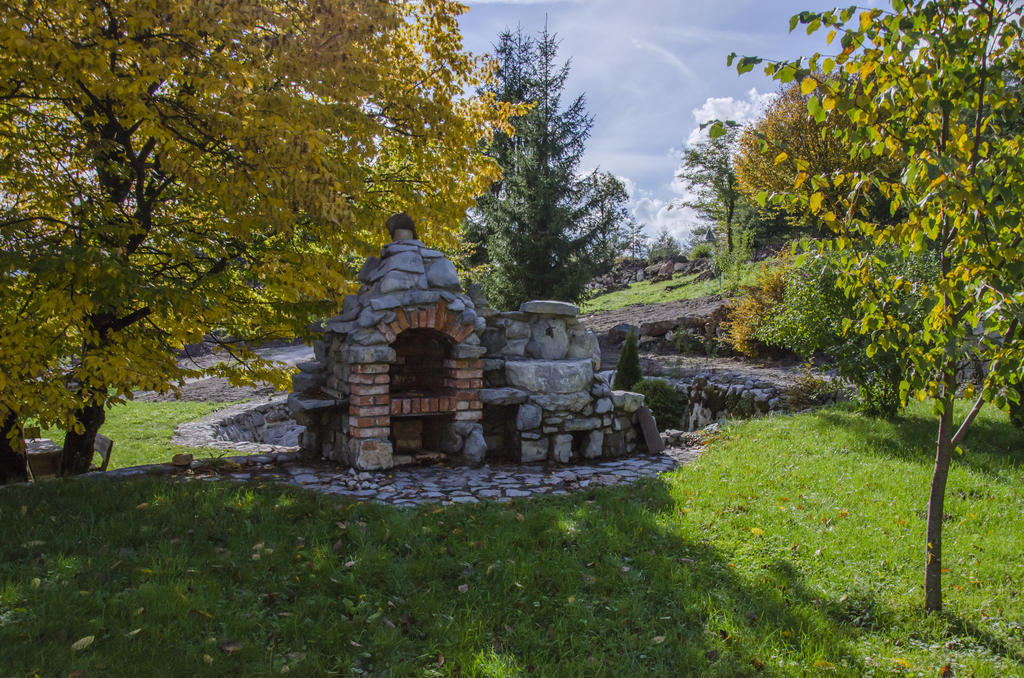 Miskar Rooms Cerknica Exterior photo