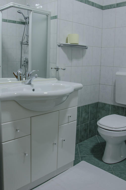Miskar Rooms Cerknica Room photo